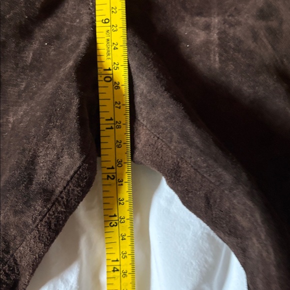 Danier Suede Pants - Picture 8 of 10